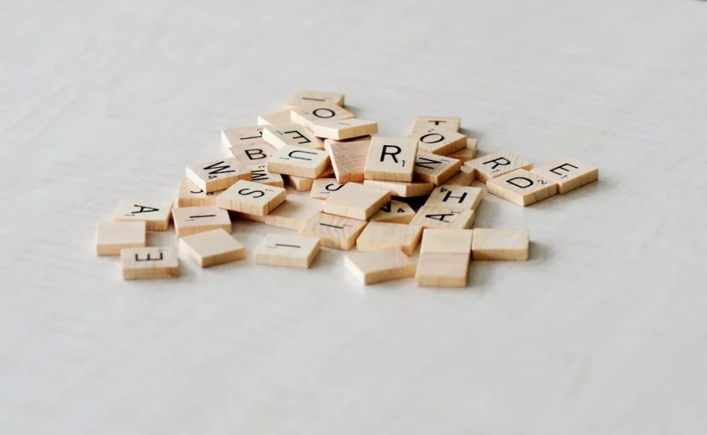 Start your speed: Word games with clocks for competing players